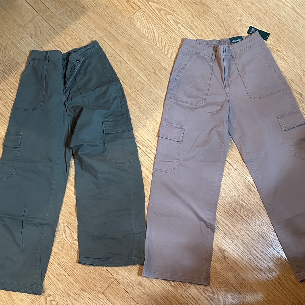 Women’s Cargo pant bundle of 2 pair size M